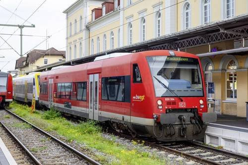 PIKO Dieseltriebwagen RegioShuttle 1 DB AG VI, 1:160 (Spur N), Rot - Bild 1