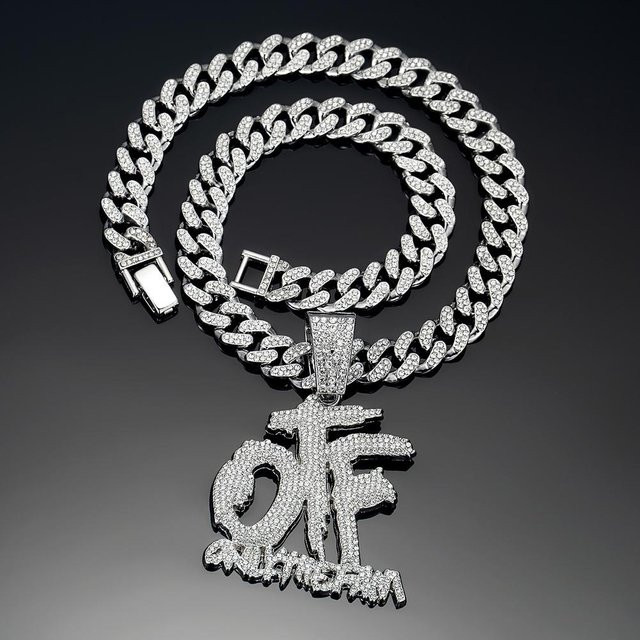YIRAN Halskette, Englischer Buchstabe OTF Anhänger, Kubanische Gliederkette, Unisex, gray - Bild 1