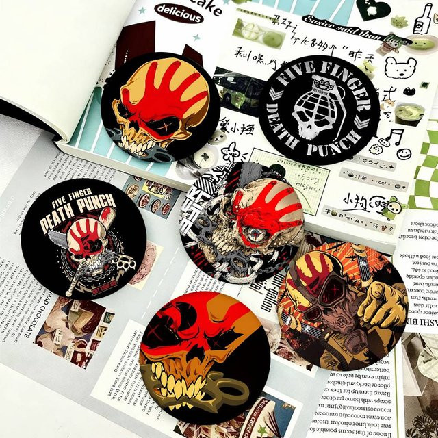 Brosche F-Five Finger Death Punch Band Cartoon-Stil, Emaille-Pin - Bild 1