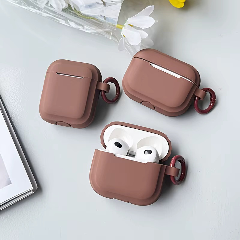 Flüssige Silikonhülle für Apple AirPods Pro 2 in Lila mit Lanyard als Anti-Verlust-Schutzhülle - Bild 2