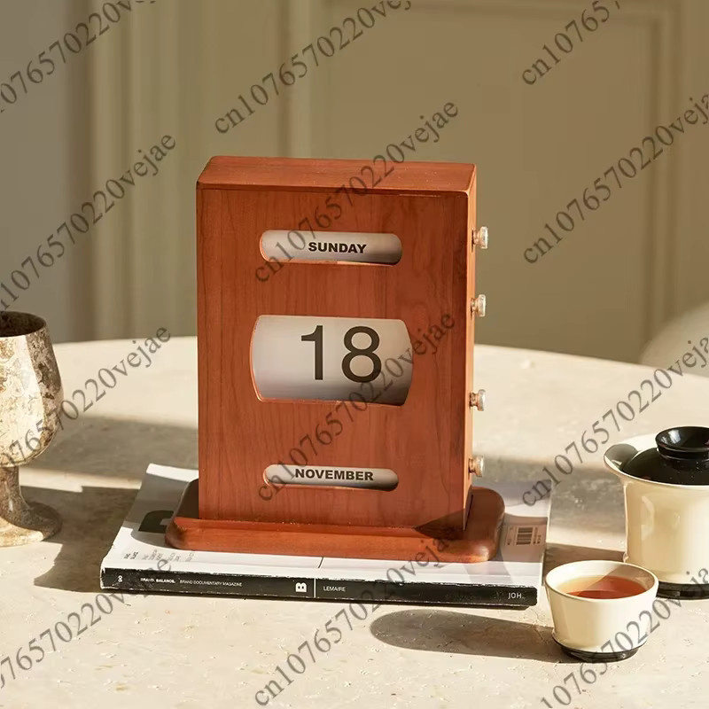 Vintage Holz-Dauerkalender aus Kirschholz in Braun als manueller Flip-Tischkalender im Retro-Antik-Stil für dein Zuhause oder Büro - Bild 4