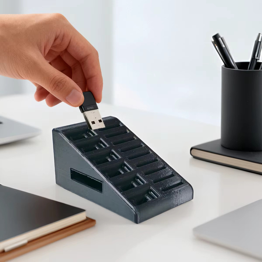 Multifunktionale USB-Speicherkarten-Aufbewahrungsbox aus Kunststoff mit mehreren Fächern in Schwarz - Bild 4