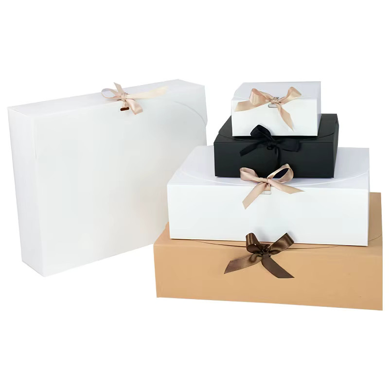 ZQCXLD Geschenkbox aus Kraftpapier mit dekorativen Schleifenbändern in Weiß für Hochzeit, Geburtstag und DIY-Projekte - Bild 1
