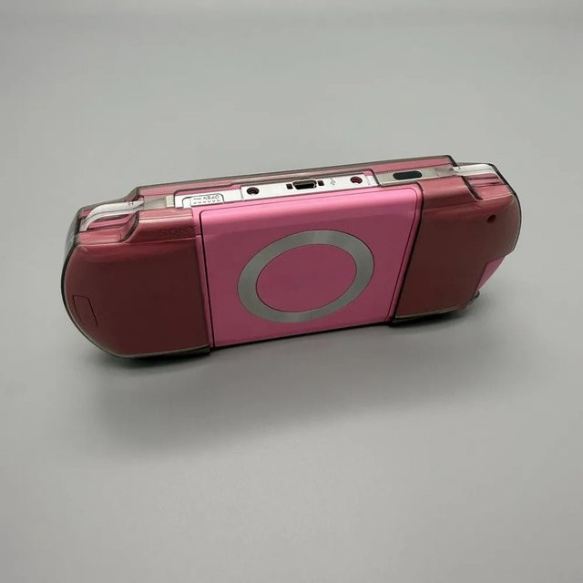 Erilles TPU-Schutzhülle im Retro-Design für PSP 1000, Farbe: Schwarz oder Pink - Bild 1
