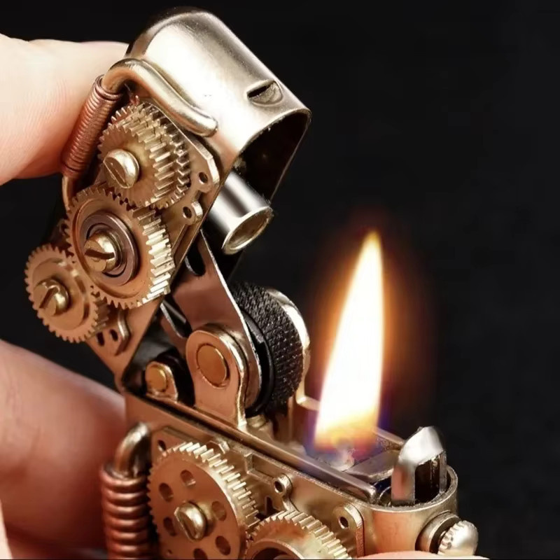 ZORRO Steampunk Ölfeuerzeug Nr. 1 in Gold, mechanisches Retro-Design mit Getriebegestänge und handgefertigter Schweißtechnik - Bild 3