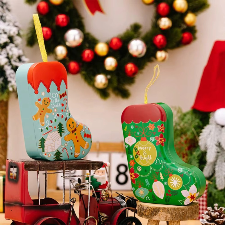 Bunte Weihnachts-Blechdose in Weihnachtsstrumpfform als Süßigkeitenbox für deine Partygeschenke - Bild 3