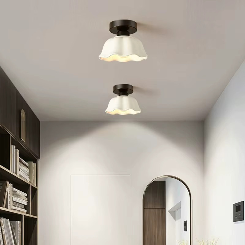 Lava Ball Moderne LED Deckenleuchte in Weiß aus Keramik, Glas und Acryl für Wohnzimmer und Flur - Bild 1