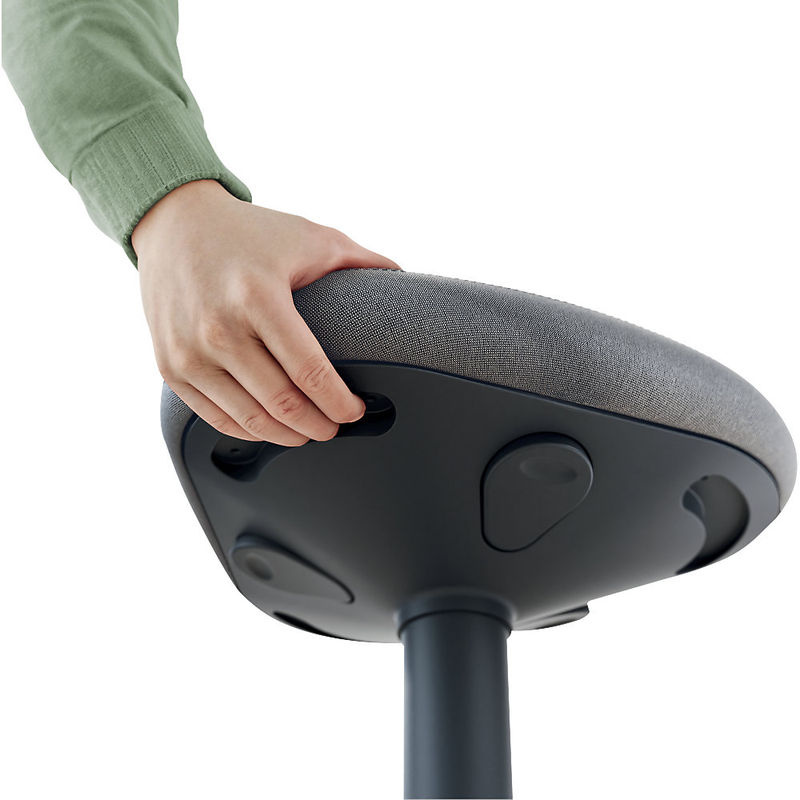 Ergonomischer Sitzhocker Leitz Ergo Active in Dunkelgrau mit Schaumpolsterung und Tragegriff - Bild 4