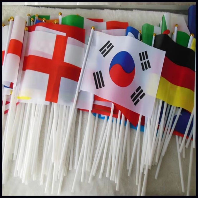 Individuelle Handflagge mit eigenem Logo oder Design, rechteckig, mehrfarbig, mit Kunststoff-Fahnenmast, B/H: 14 x 21 cm - Bild 1