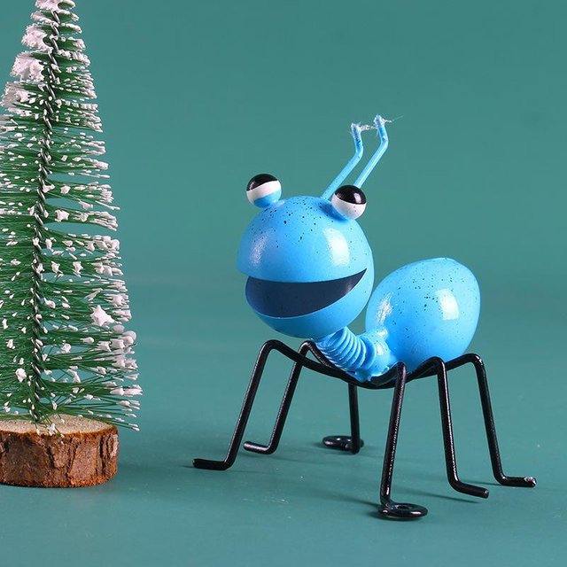 Deko Ameisen aus Metall als Wandkunst und Gartenornament für dein Zuhause in den Farben Rot, Gelb, Blau und Grün - Bild 1