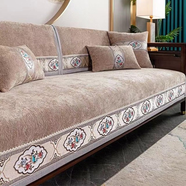 Sofabezug mit Elsterstickerei aus Chenille in Beige und Braun, quadratisches Rückenlehnenkissen im orientalischen Stil, rutschfest und waschbar, Breite: 70 cm, Höhe: 70 cm, Tiefe: 70 cm - Bild 1
