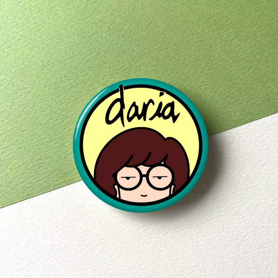 Kayou Brosche Cartoon Daria Sitcom Logo Anime Button Pin - Bild 3