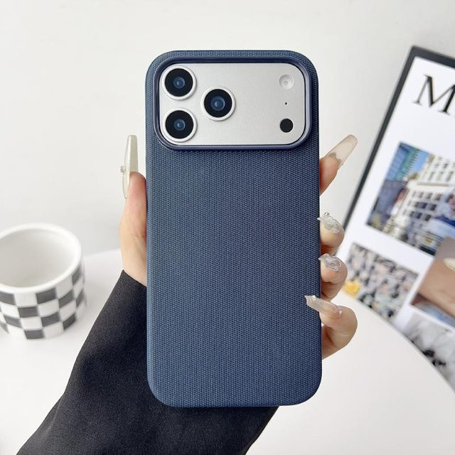Apple TechWoven MagSafe Magnetische Animationshülle für iPhone 17 Pro Max, iPhone 17 Pro und iPhone 17 in Blau - Bild 1