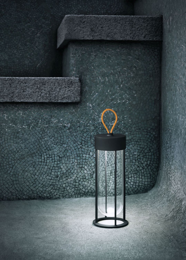 Flos In Vitro Unplugged Akkuleuchte Tischleuchte aus Aluminium und Glas in Schwarz, dimmbar - Bild 3