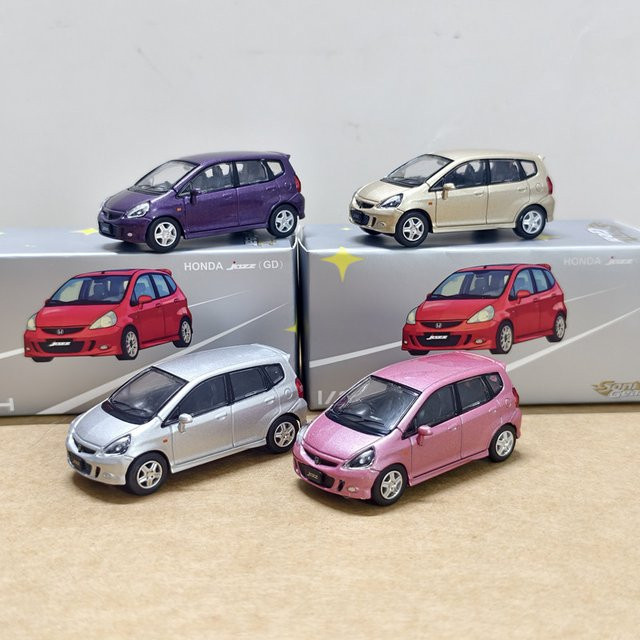 MAKEDA Honda Fit Jazz GD1 GD3 2001, Modellauto, 1:64, Metall, Lila - Bild 1