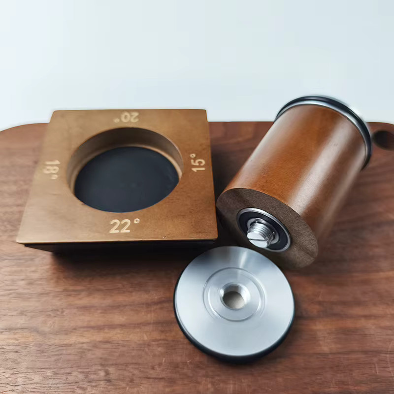 RSCHEF 4-Winkel-Rollmesserschärfer mit magnetischem Halter in Braun und Holzoptik für verschiedene Schärfegrade - Bild 3