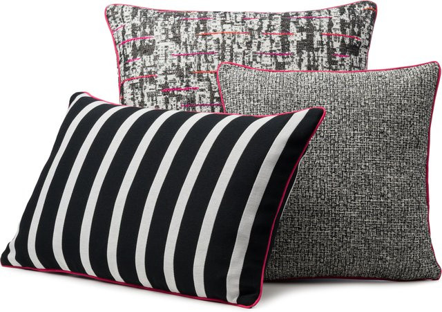 Kissenhülle SAINT-TROPEZ von gozze in Pink und Schwarz, quadratisch, gestreift, Material: Baumwolle und Polyester - Bild 1