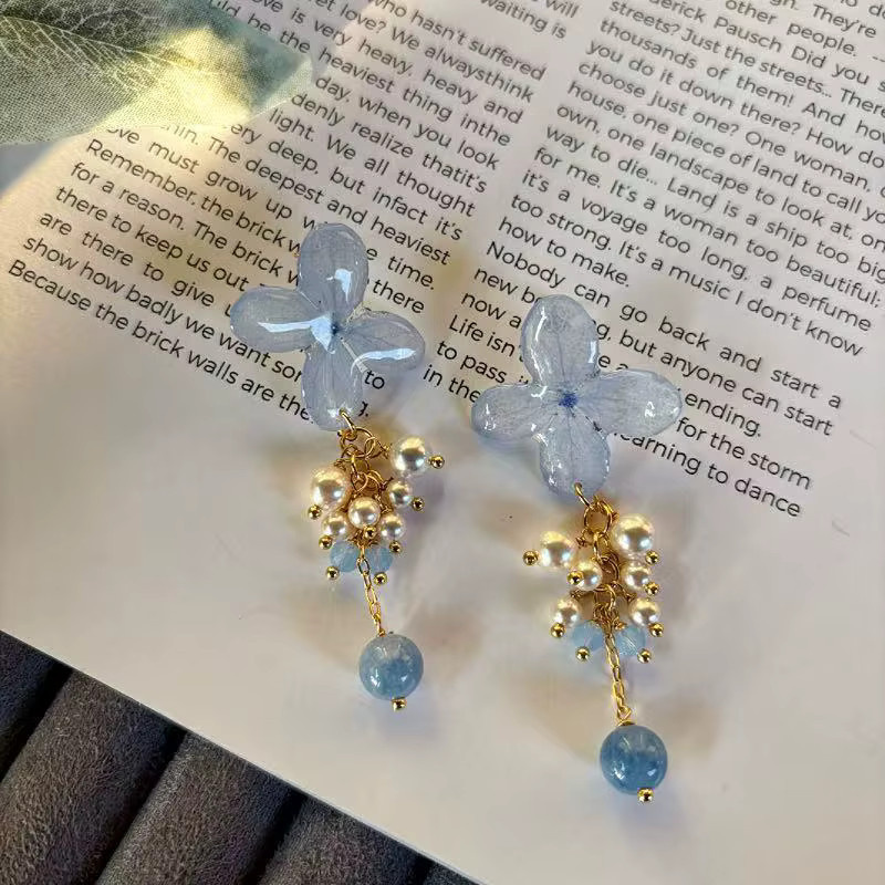 OEING Lange Ohrringe, Epoxidharz, Hortensien, Gold, Unisex - Bild 1