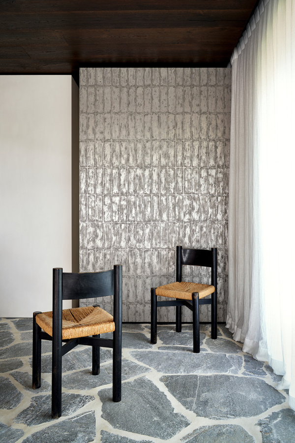 Arte International Wallpaper Chalk Stone in Silver Grey mit abstraktem Design und satinmattem Finish als Vlies Tapete - Bild 1