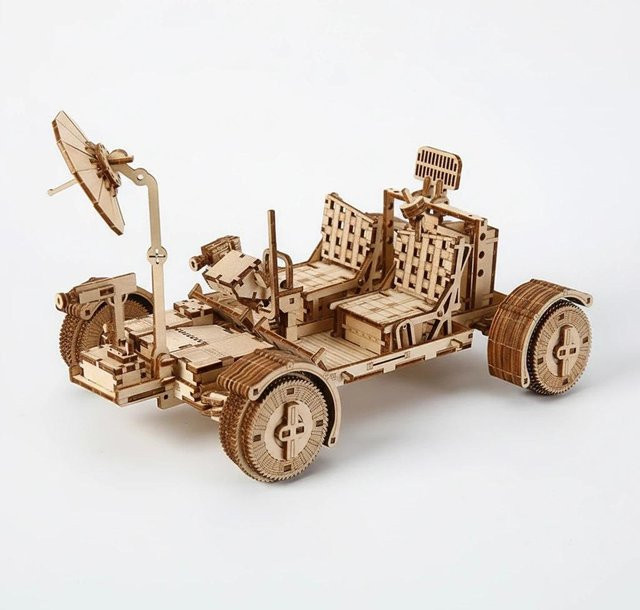OUZEY 3D Holz-Oldtimer, DIY Modellbausatz, beige, ab 14 Jahren - Bild 1