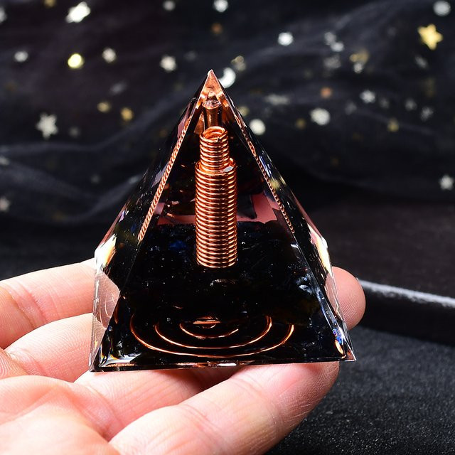 Schwarze Obsidian-Energiepyramide als Worry Stone zur Dekoration und Yoga-Energieverstärkung - Bild 1