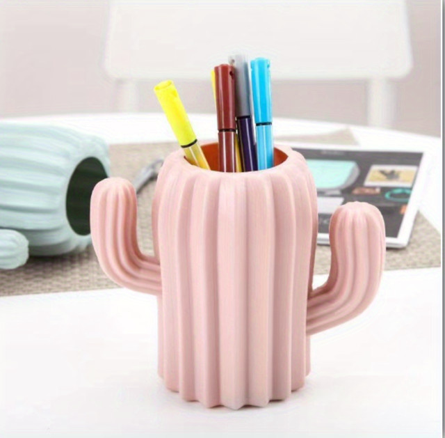Kaktus Desktop Organizer Stifthalter aus Kunststoff in Weiß oder Pink - Bild 1