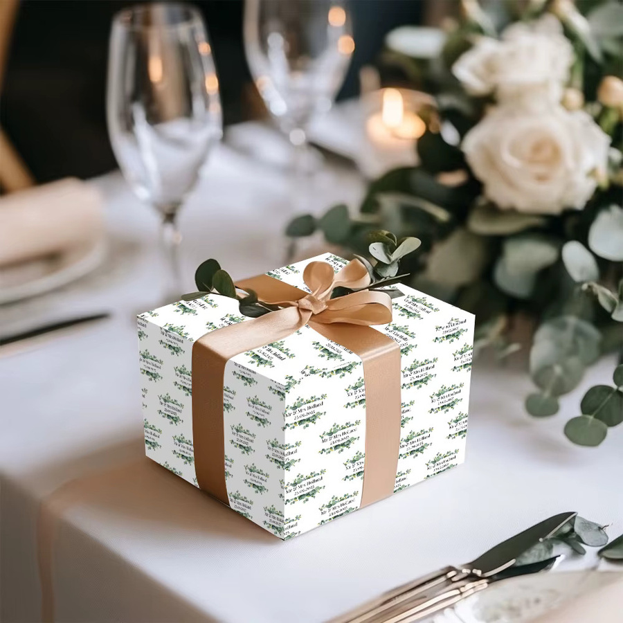 Personalisiertes Geschenkpapier mit Kranzmuster in Weiß für Geburtstage und Hochzeitstage von cyuan - Bild 4