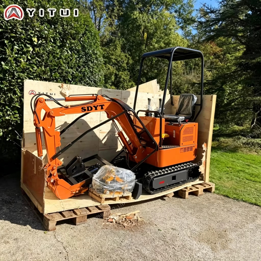 YITUI Minibagger 2,6 Tonnen in Orange mit verschiedenen Aufsätzen für Gartenbau, Bauernhof und Landschaftsbau - Bild 3