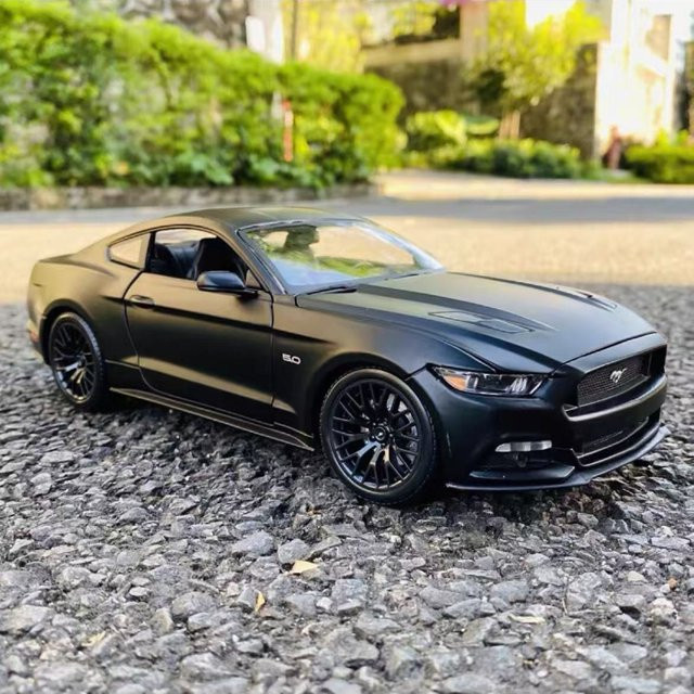 MAKEDA Ford Mustang GT Spielzeugauto, Modell Replik, Maßstab 1:36, Metall, ab 3 Jahre - Bild 1