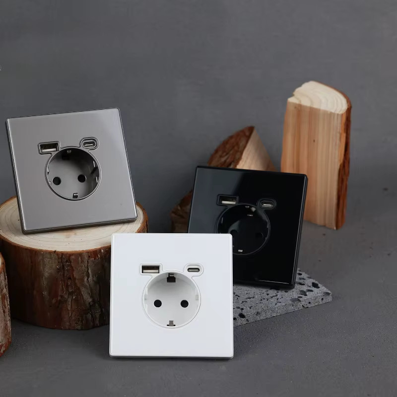 YINKA Wandsteckdose aus gehärtetem Glas mit USB-Typ-C-Ladeanschluss, 16A Universalsteckdose, B/H: 8,6 x 8,6 cm - Bild 3