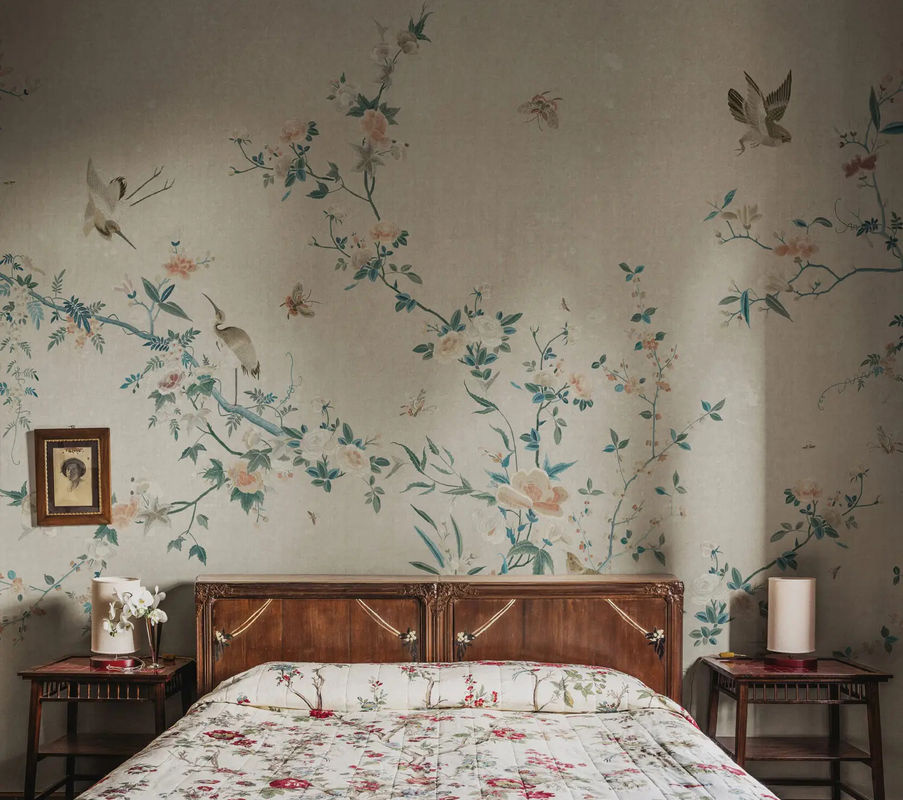 Sandberg Mural Bloom Tapete mit floralem Muster in Grau/Blau aus Vlies - Bild 2