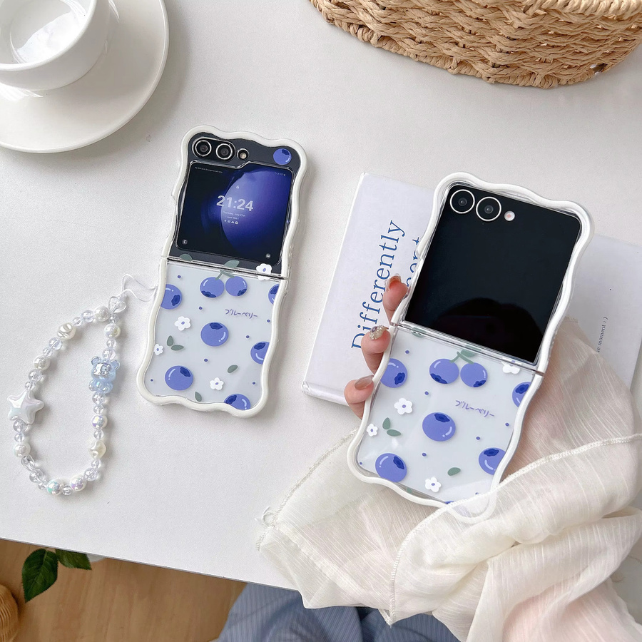 Stoßfeste TPU Handyhülle mit Lanyard-Kette für Samsung Galaxy Z Flip 7, 6, 5, 4, 3 in Blue Fruit Blaubeeren - Bild 2