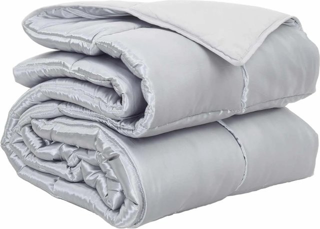 vidaXL Ganzjahresbettdecke in Silber aus Mikrofaser, B/B: 220 x 240 cm - Bild 1