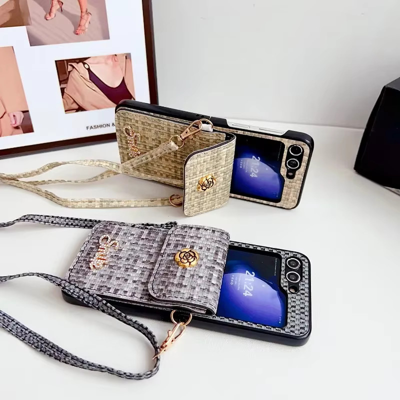 Leder Umhängetasche und Handyhülle mit Kartenhalter für Samsung Galaxy Z Flip 7, 6, 5, 4, 3 in Schwarz - Bild 3