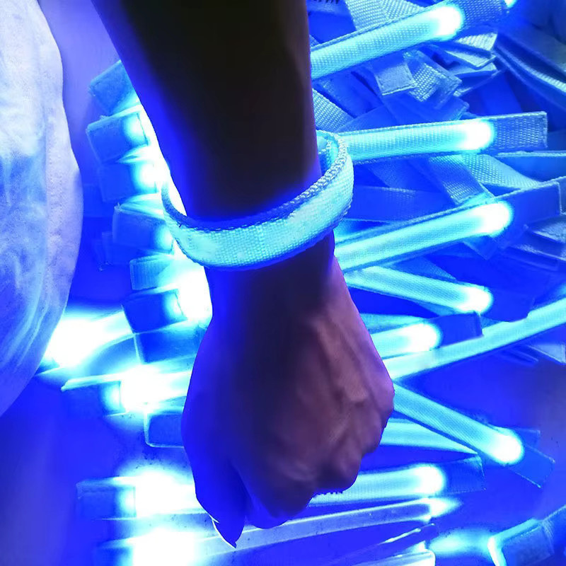 YOMDID LED Leuchtarmband, Unisex - Bild 5