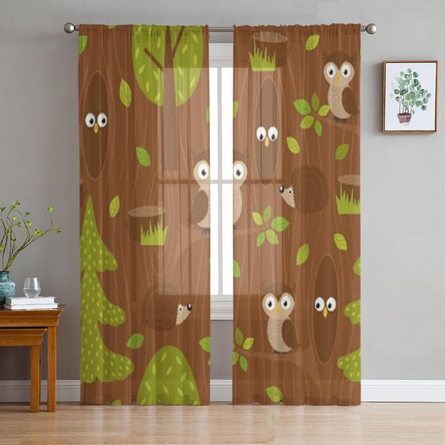 Transparenter Vorhang mit Eule und Igel im Wald von Super Six, Farbe Braun, B: 135 cm, H: 114 cm - Bild 1