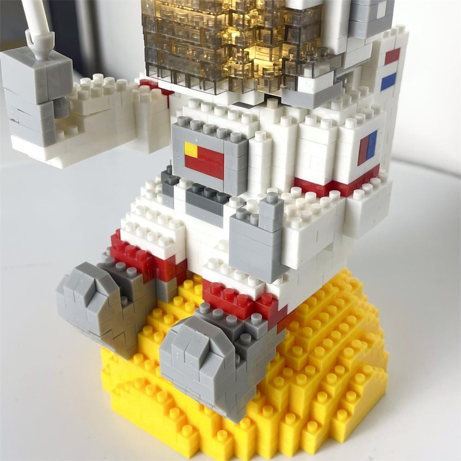Linyi toy Astronaut Bausteine - Bild 3