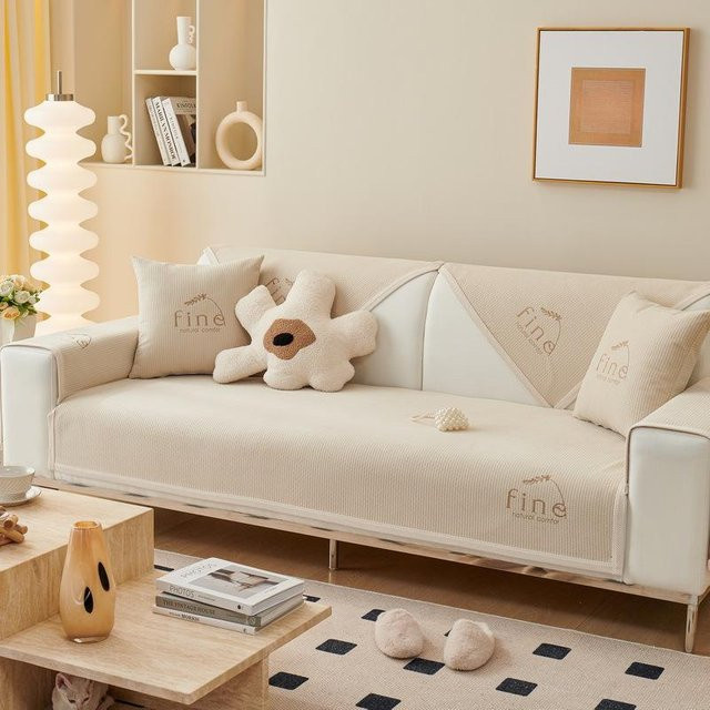 Universelle rutschfeste Sofaüberwurf Abdeckung für Dreisitzer-Sofas, modern und jahreszeitenunabhängig, 70 x 70 cm - Bild 1
