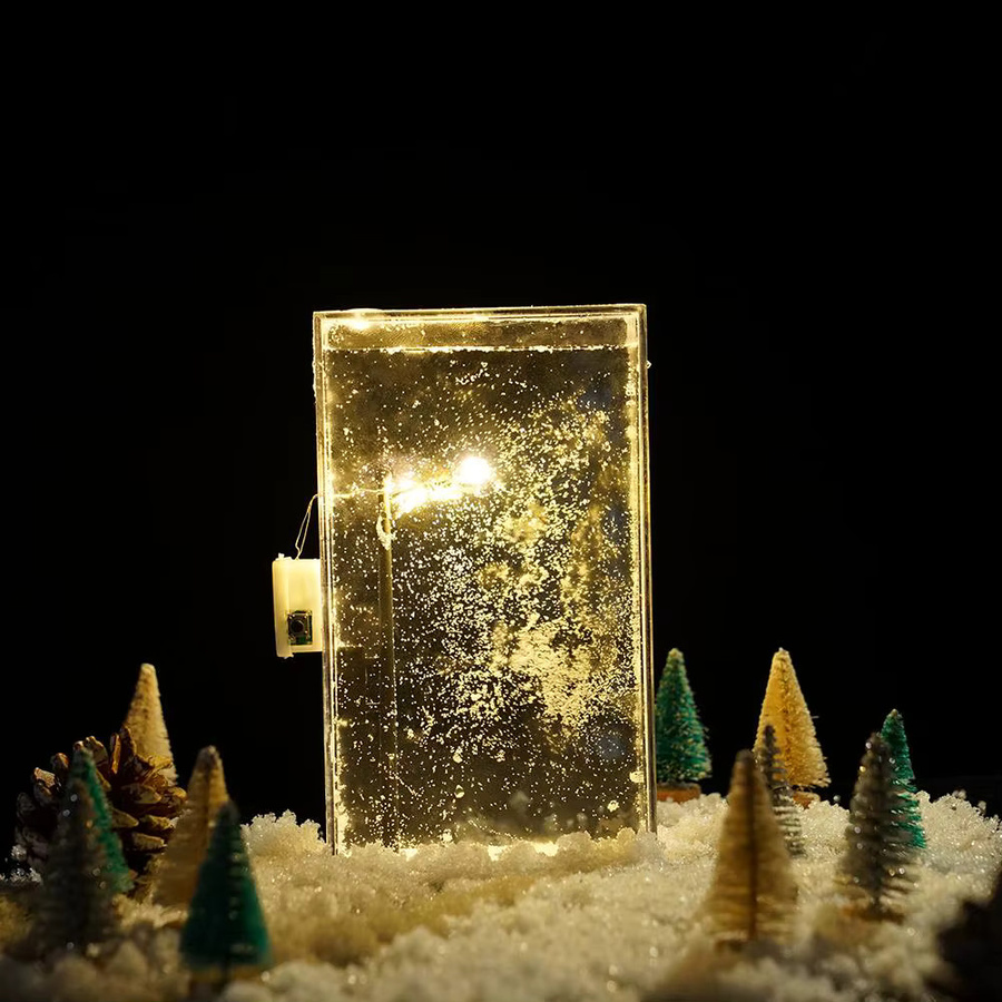 Eelhoe Weihnachts-Desktopdekoration Verschneite Landschaft mit Nachtlichtern in Weiß - Bild 4