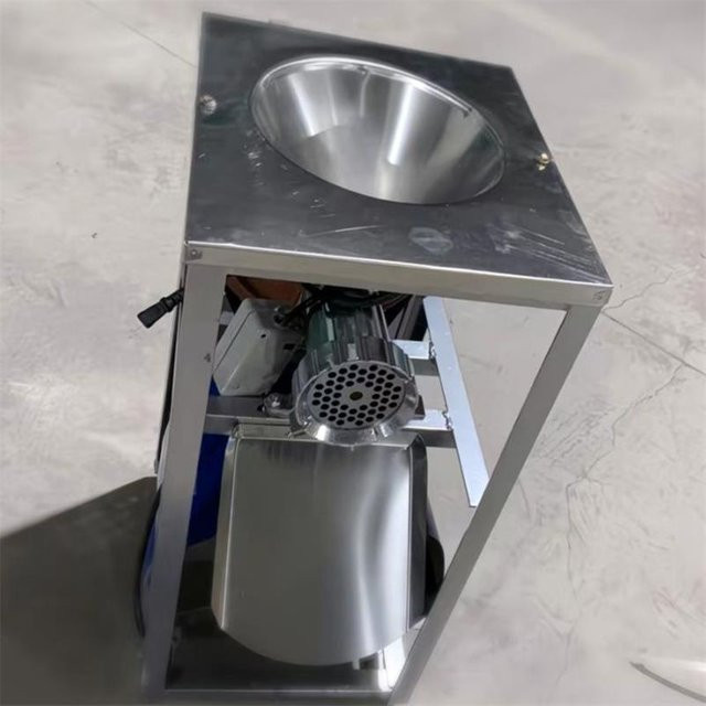 Elektrische Zerkleinerungsmaschine von IRISLEE aus Edelstahl in Silber zum Zerkleinern von Fleisch, Fisch, Geflügel und Knochen - Bild 1