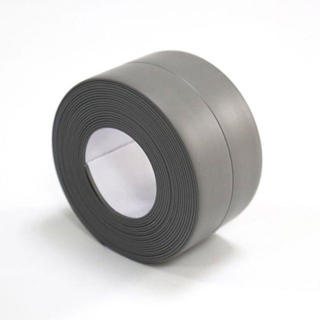 Selbstklebendes Eckdichtband aus PVC als wasserdichter Wandaufkleber für Küche und Badezimmer, Grau, Breite: 3,8 cm, Länge: 3,2 m - Bild 1