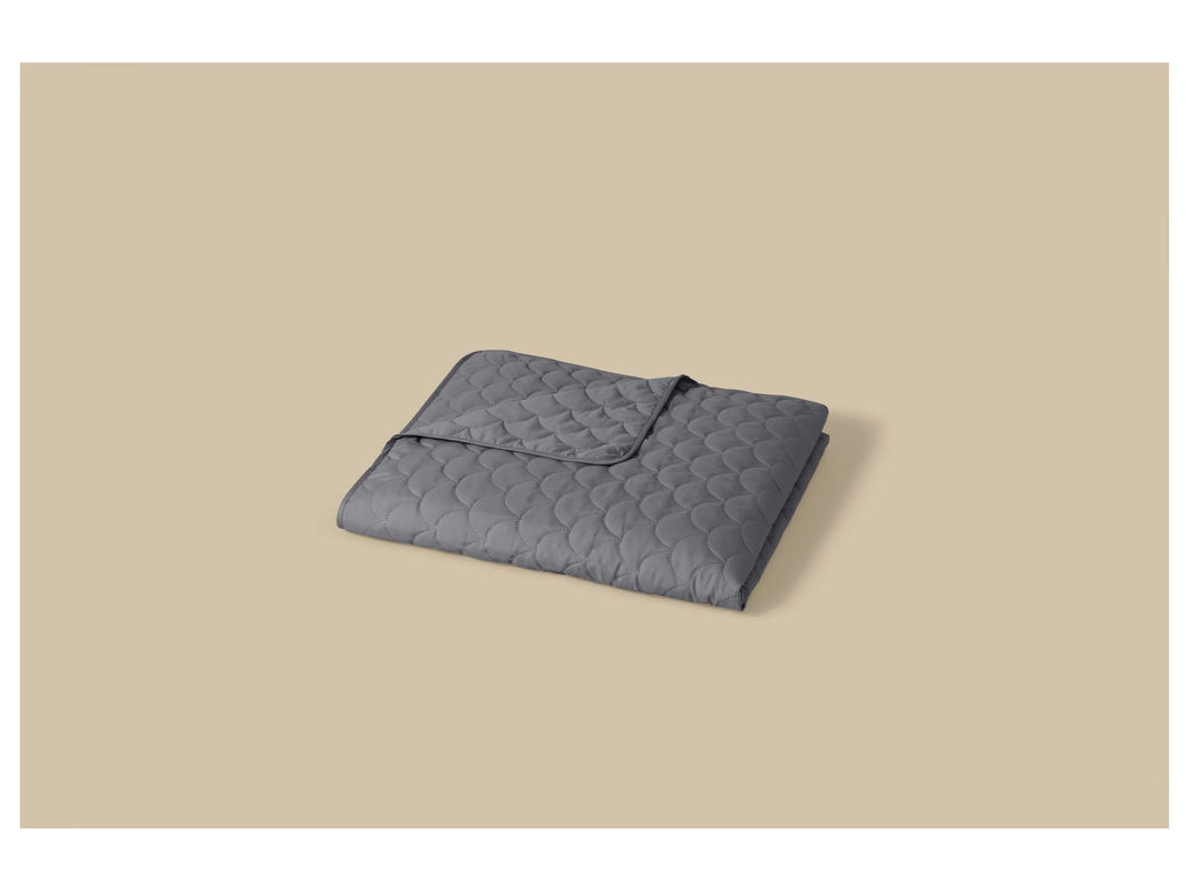 LIVARNO Tagesdecke aus recyceltem Polyester in Grau, B/B: 220 x 240 cm - Bild 2