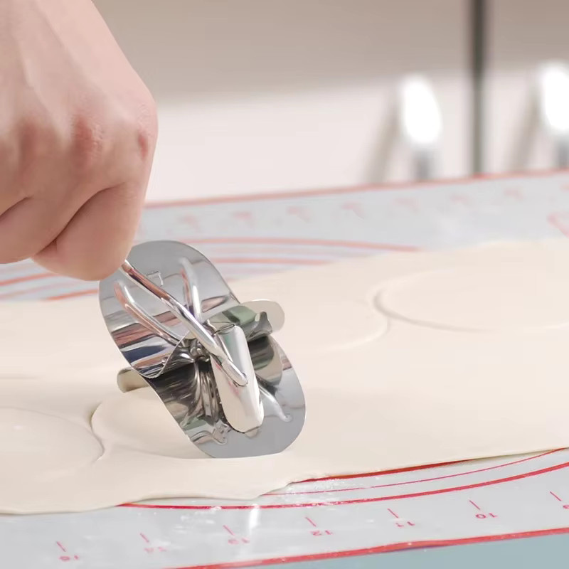 Edelstahl Knödelmaschine und Teigmaschine aus 304 Edelstahl in Silber für DIY Gebäck und Kuchenteig - Bild 2