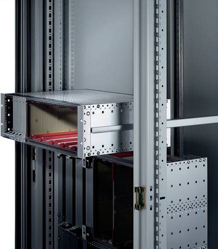 Schroff 19 Zoll Netzwerkschrank-Schienen in Silber - Bild 1