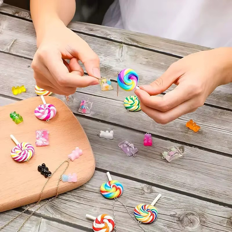 32 Stück Charme Anhänger Harz, Bunt, Gummibärchen, Lutscher - Bild 2