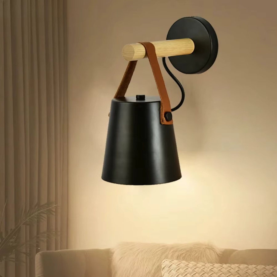 JOYINLED Moderne LED Wandleuchte in Schwarz mit Holz-Elementen und warmweißem Licht für Wohnzimmer und Schlafzimmer - Bild 2