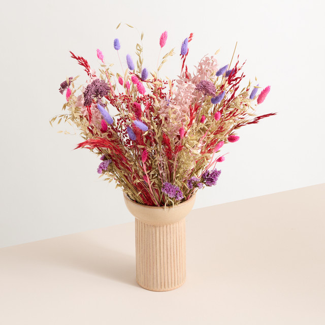 Trockenblumenstrauß BLUME2000 in Pink und Grün für die Frühlingsdekoration auf dem Tisch - Bild 1