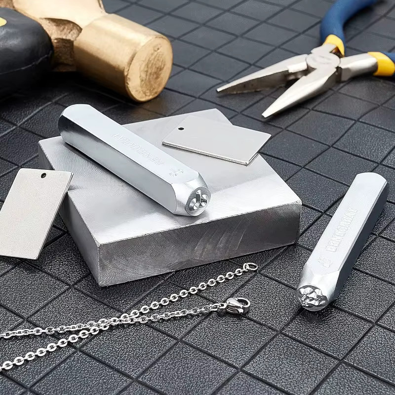 2 Stück Metallstempel Widder-Horoskop-Design für Schmuck Leder und Holzprägung, 6 mm Durchmesser, Farbe: Silber - Bild 2
