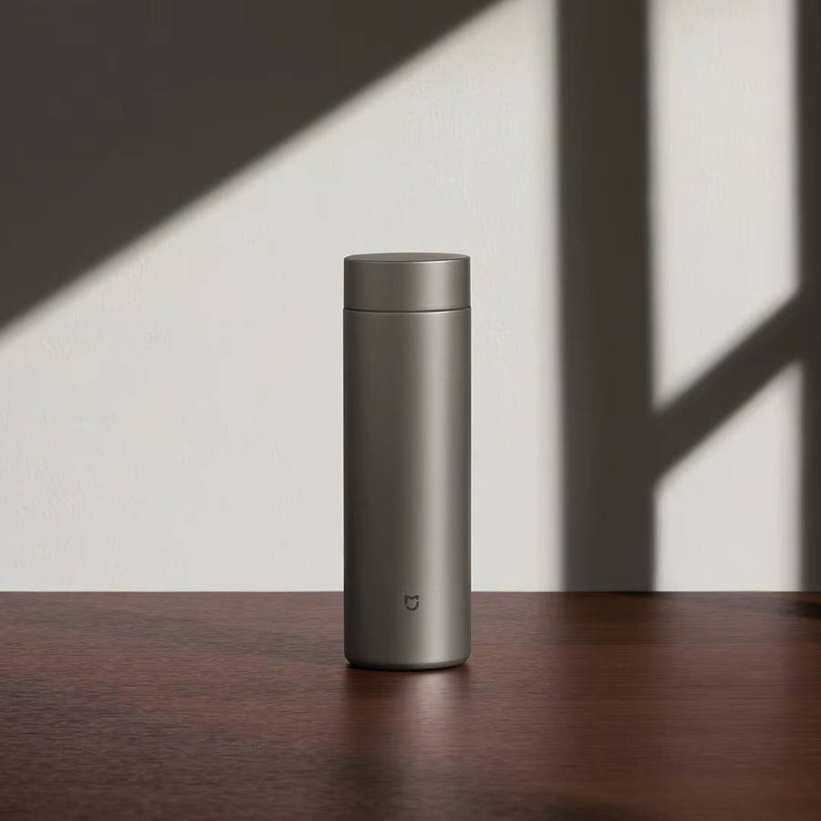Xiaomi Smart Thermos-Vakuumflasche Ti 2 aus reinem Titan in Silber, 350 ml - Bild 2