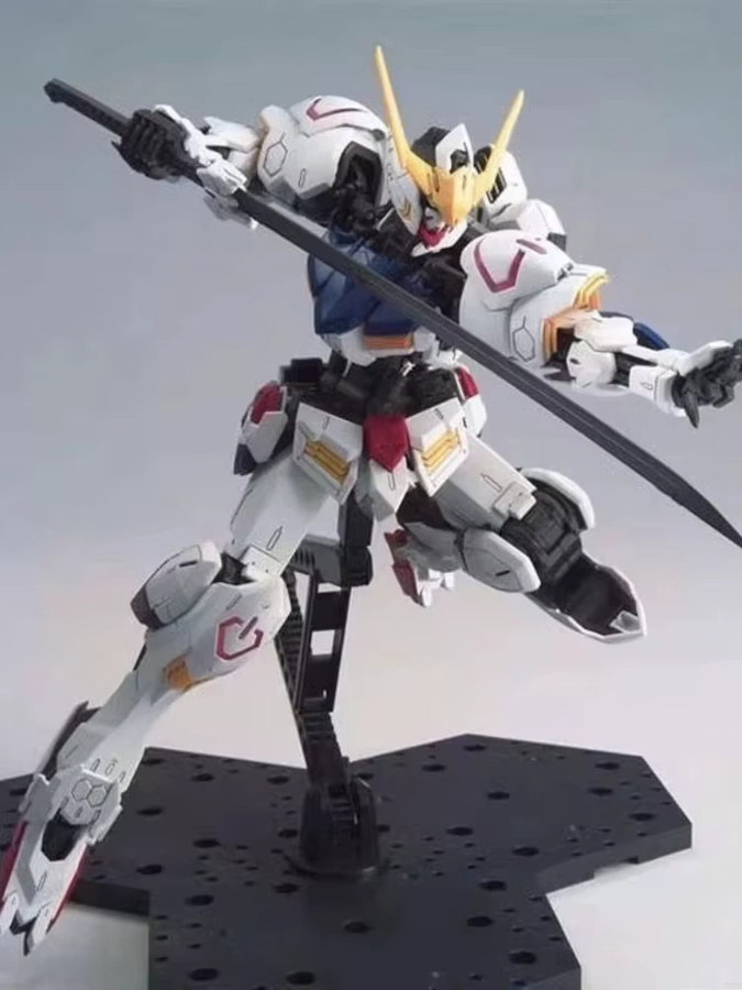 Bandai MG 1/100 Asw-G-08 Barbatos 4. Form, Mecha Modellbausatz, Mobile Suit - Bild 4